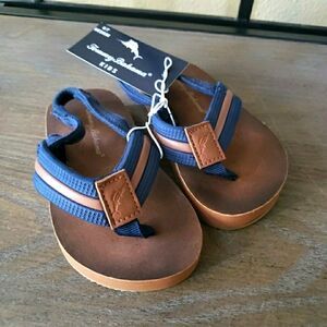 Tommy Bahama Kids Boys Flip Flop Sandals Brown Blue Sz 6-7‎ M Casual Beach NWT